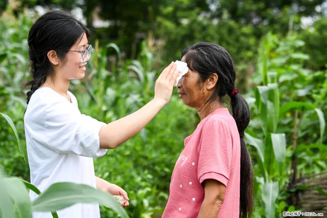 全网追的“扁担女孩”，找了一份暑假工，时薪12元 - 濮阳生活资讯 - 濮阳28生活网 puyang.28life.com